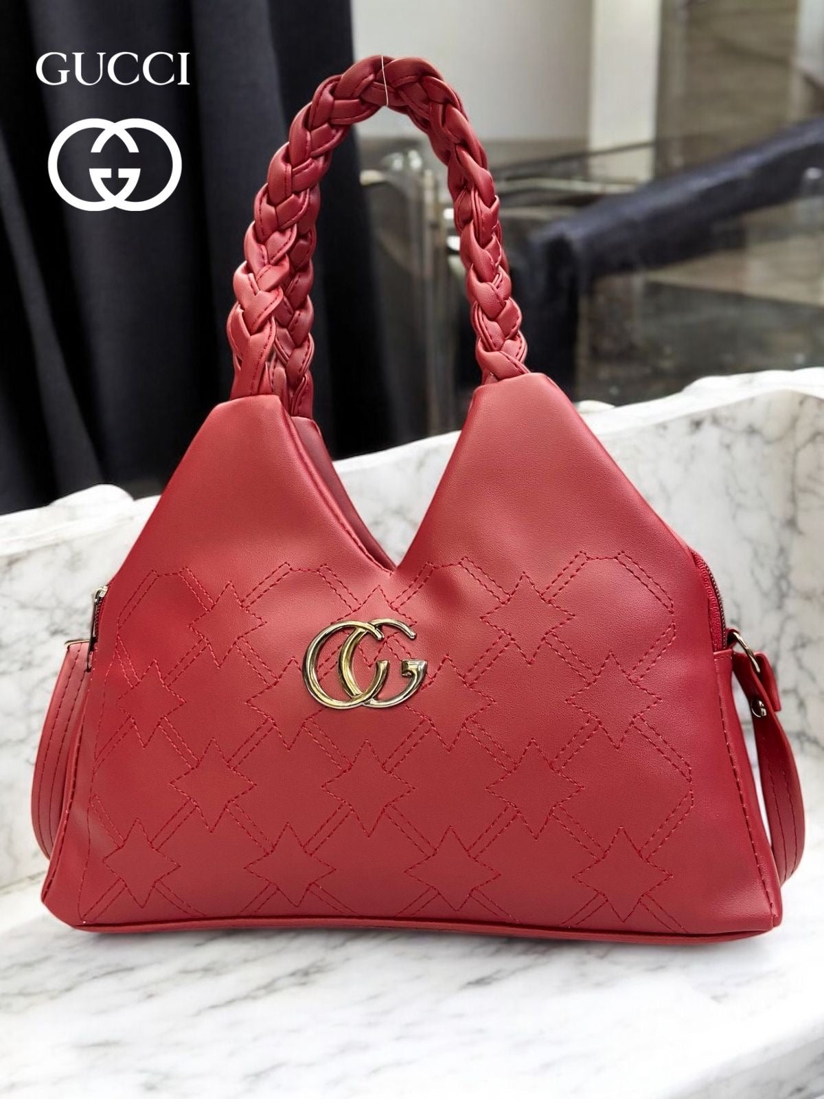 GUCCI SLING BAG