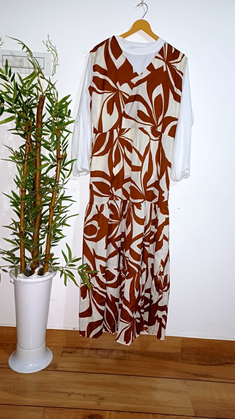 ROMBER MODEL GOWN
