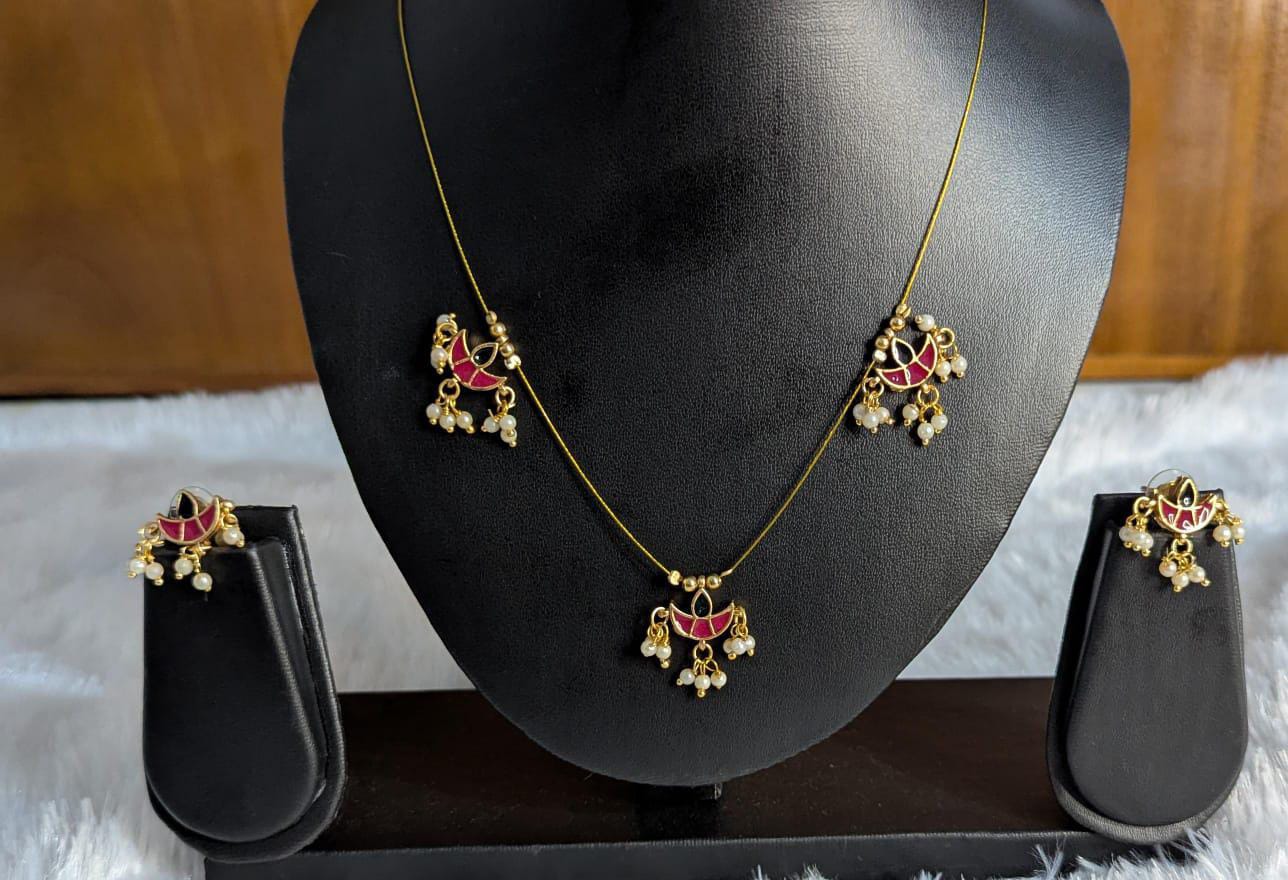 Nool Necklace set