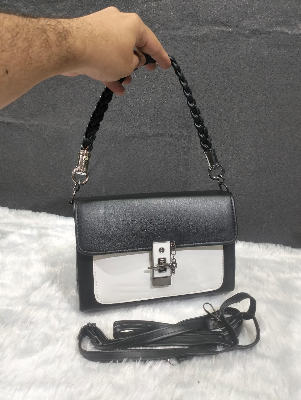Trendy sling bag