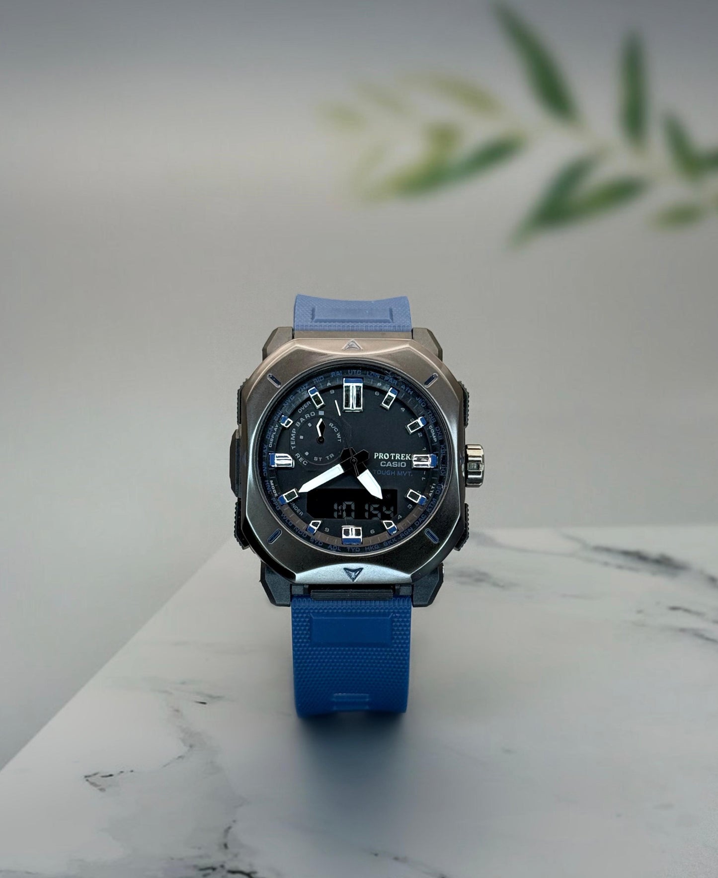 CASIO PRO TREK
