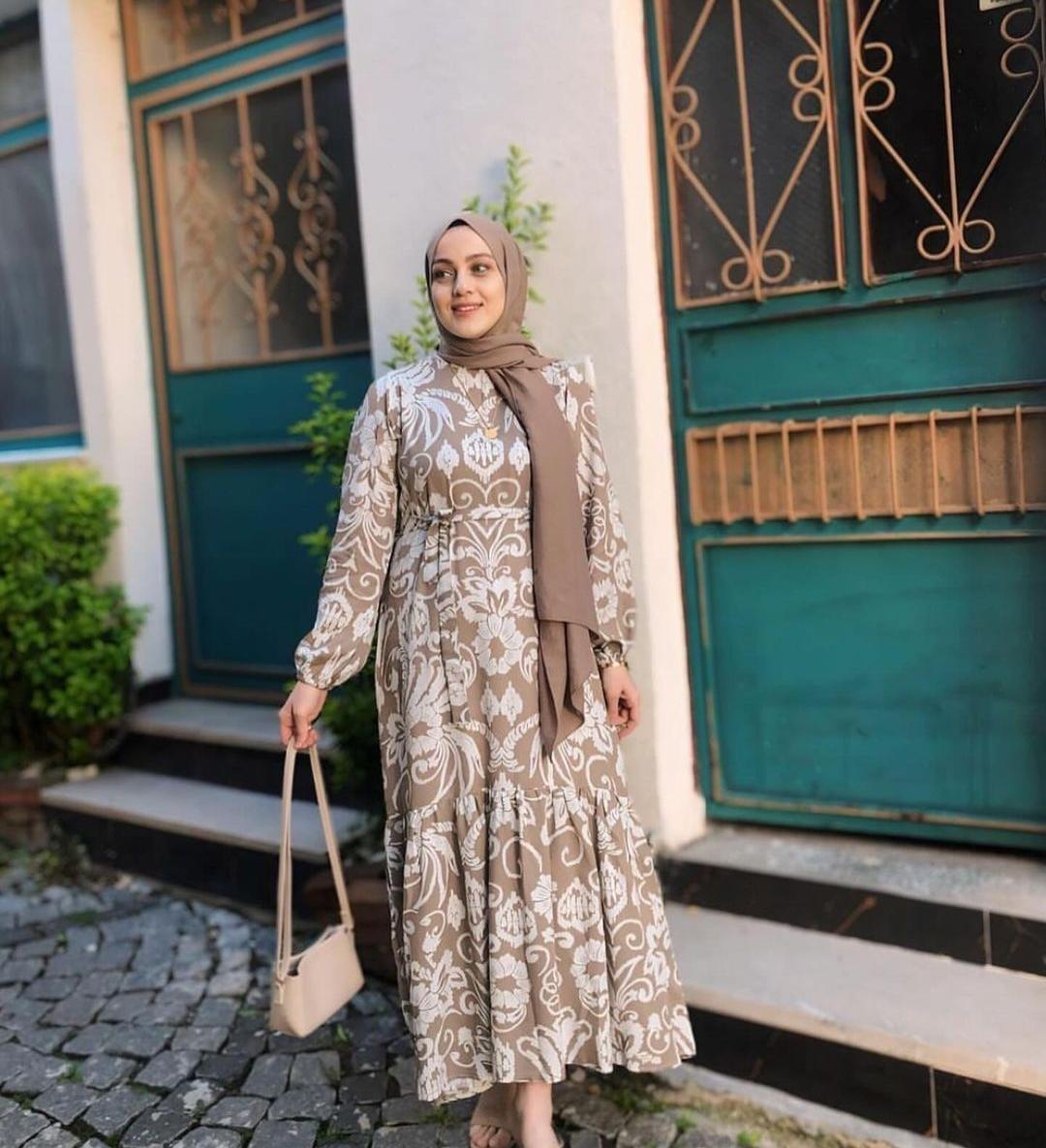 IMPORTED GOWN