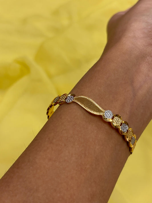 GOLD PLATED BUNGLES