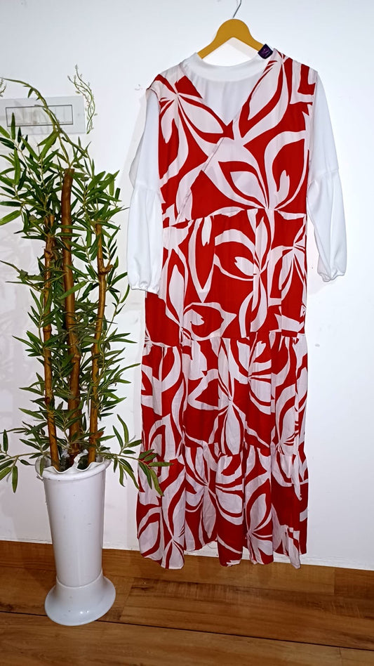 ROMBER MODEL GOWN