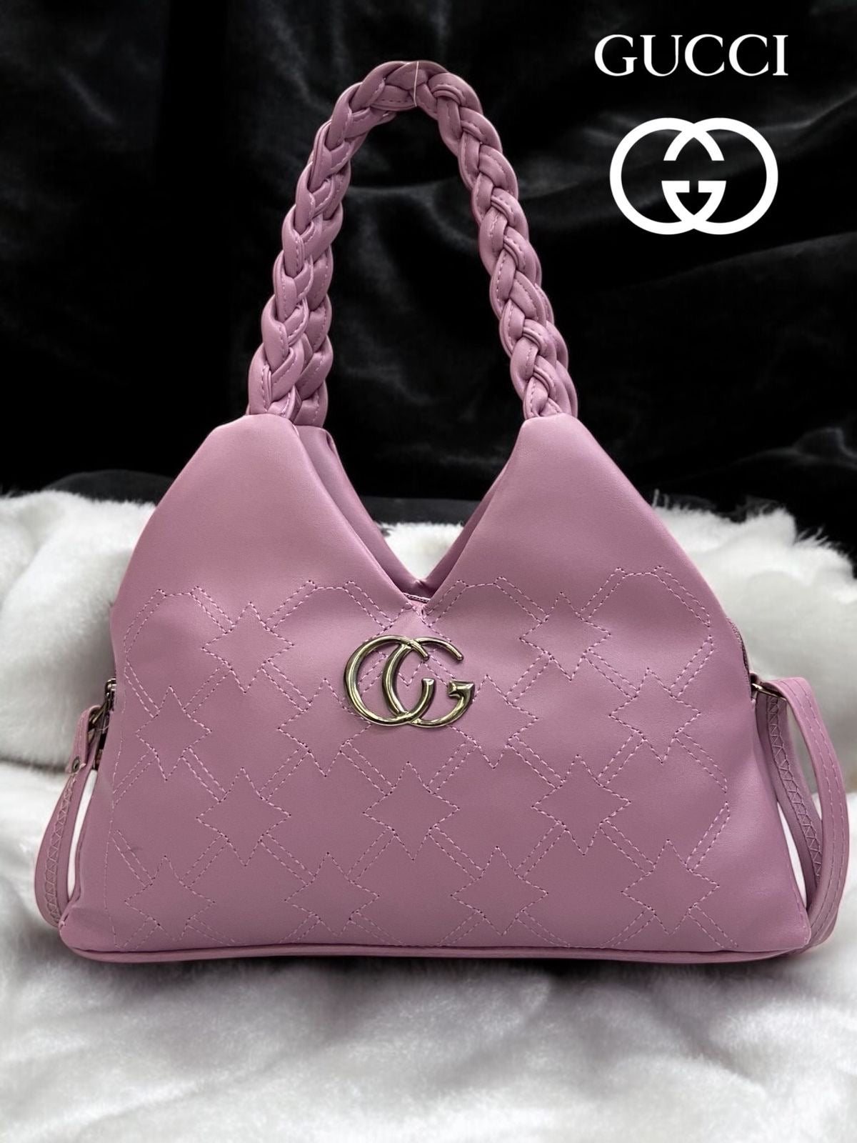 GUCCI SLING BAG