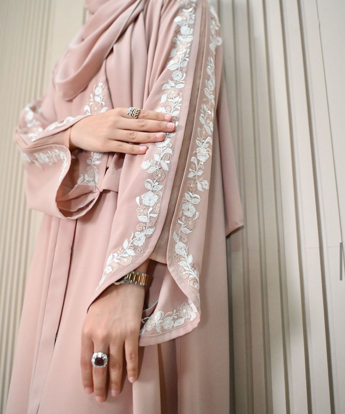 Abaya with shawl