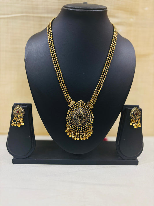 Necklace set