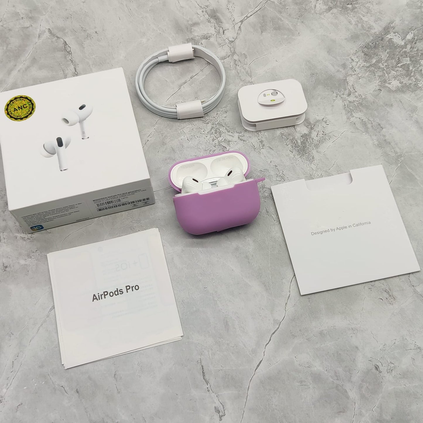 APPLE AIRPOD + SILCON CASE