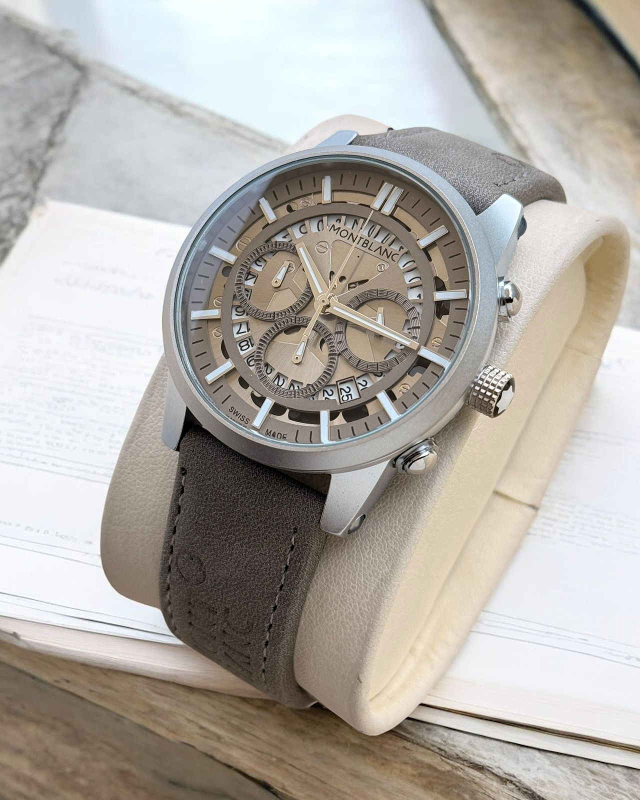 Men's watch
